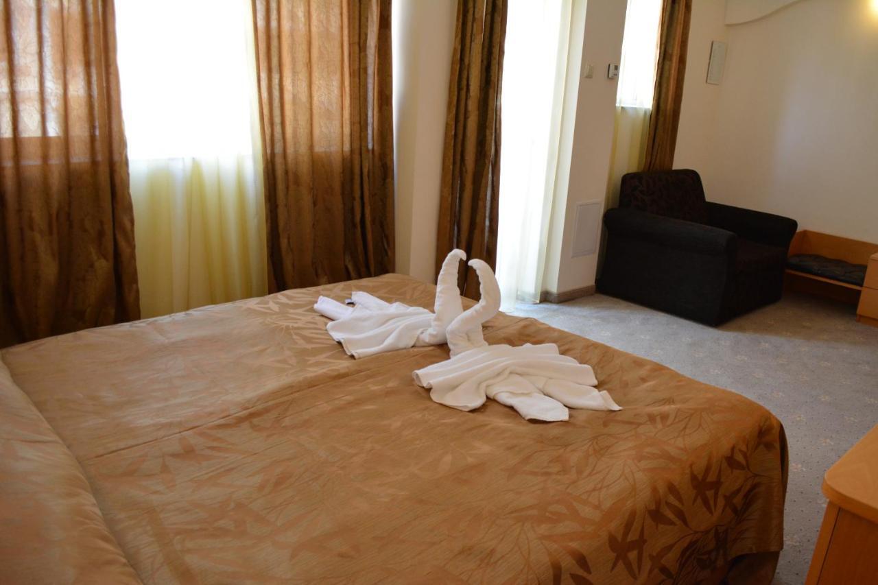 Hotel Incognito Pomorie Exterior photo